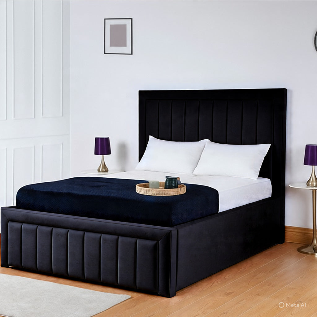 GRAND PANEL UPHOLSTERED BED