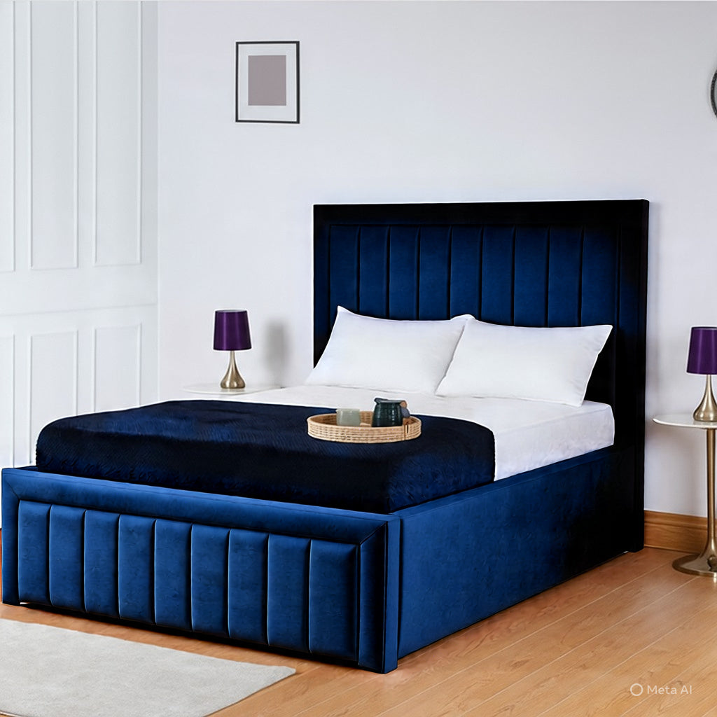 GRAND PANEL UPHOLSTERED BED