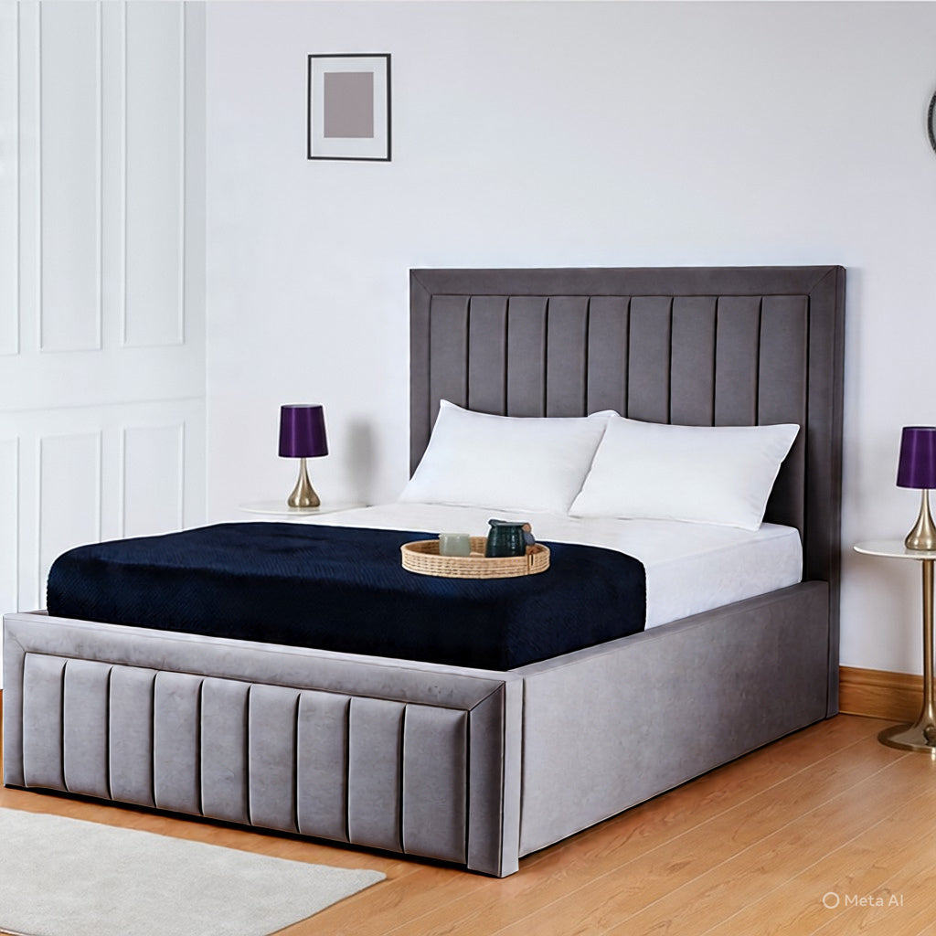 GRAND PANEL UPHOLSTERED BED