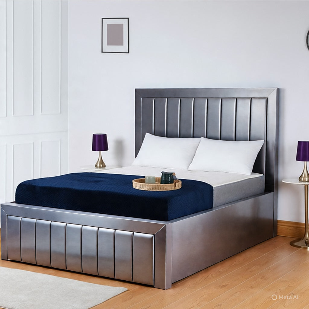GRAND PANEL UPHOLSTERED BED