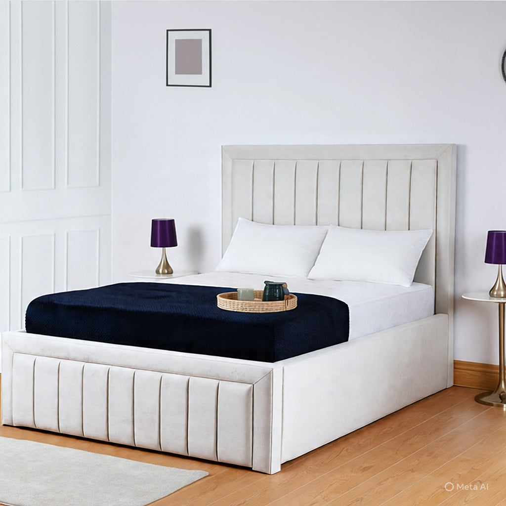 GRAND PANEL UPHOLSTERED BED